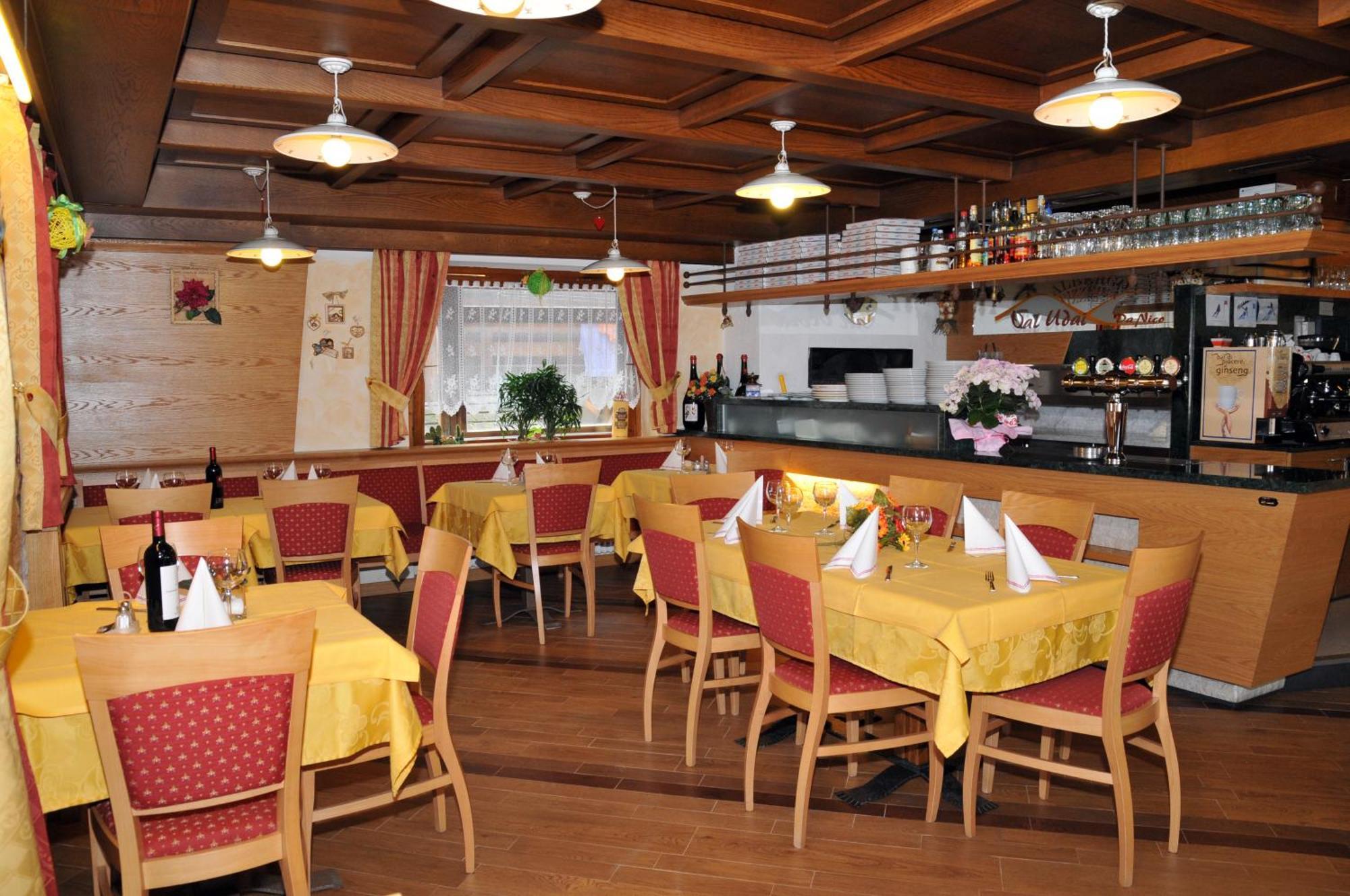 Garni Val Udai Hotel Mazzin Exterior photo